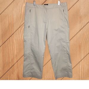 Adidas Capris Khaki Stretch Cargo Pocket 14 Zipper Pockets